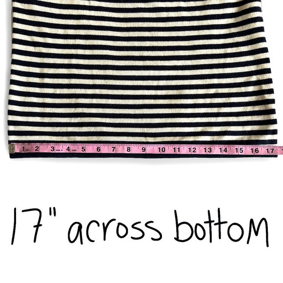 Portrait of a Flower, Medium Sweater - Picture 10 of 12